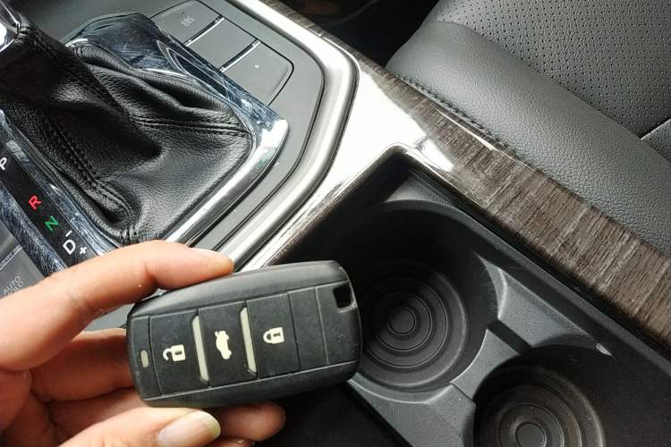 Used CHANGAN Raeton 2013 1.8T Automatic Prestige Model China IV Standard Vehicle Key
