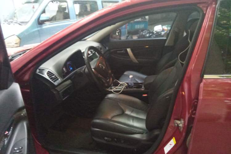Used CHANGAN Raeton 2013 1.8T Automatic Flagship Model China IV Standard Driver Seat