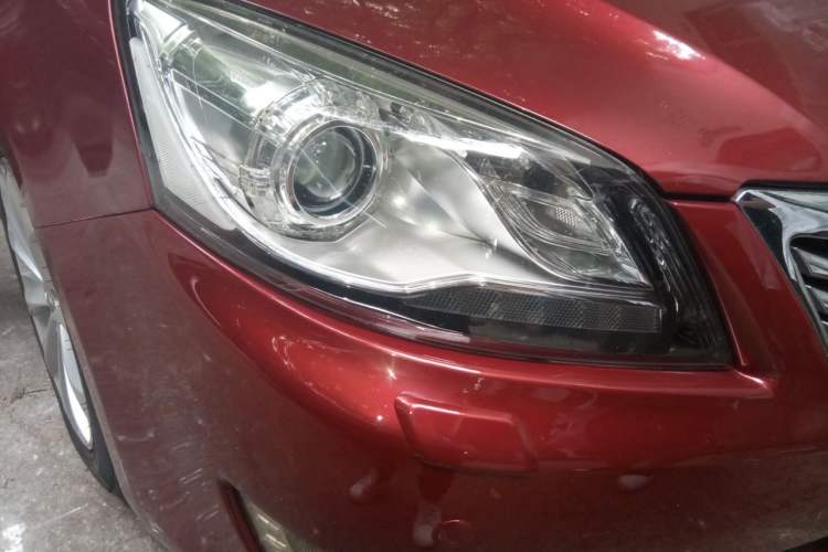 Used CHANGAN Raeton 2013 1.8T Automatic Flagship Model China IV Standard Right Front Headlight