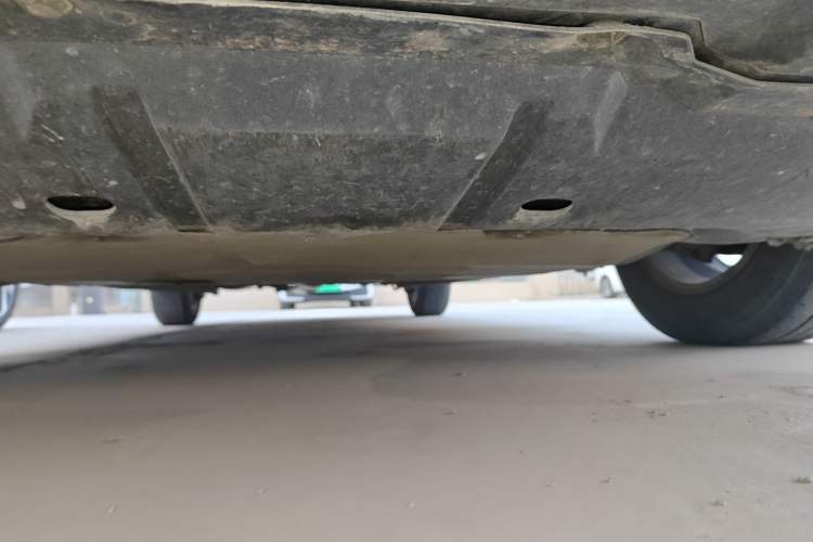 Used CHANGAN Raeton 2013 1.8T Automatic Elite Model China IV Standard Chassis Front