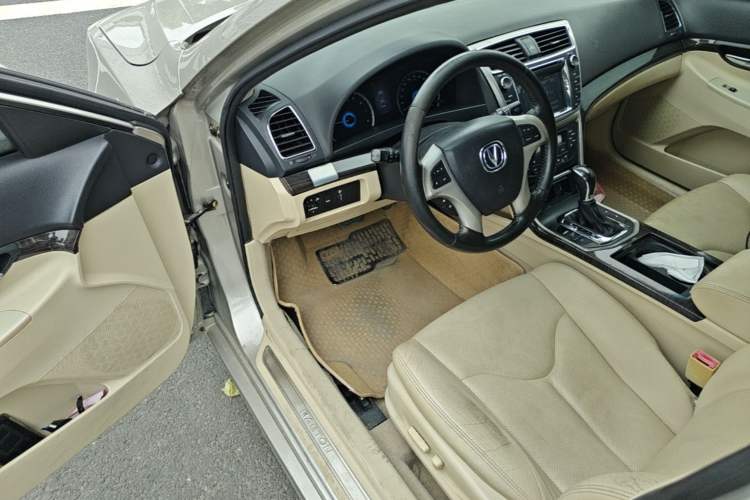 Used CHANGAN Raeton 2013 1.8T Automatic Prestige Model China IV Standard Driver Seat