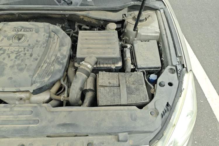Used CHANGAN Raeton 2013 1.8T Automatic Prestige Model China IV Standard Engine Bay Left
