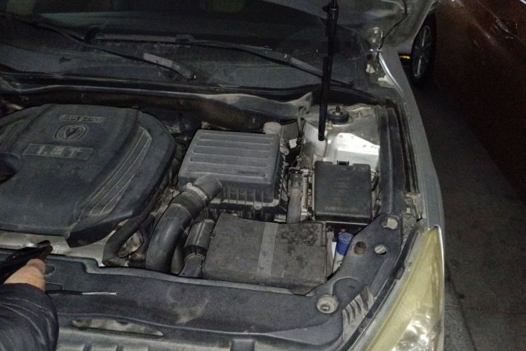 Used CHANGAN Raeton 2013 1.8T Automatic Elite Model China IV Standard Engine Bay Left
