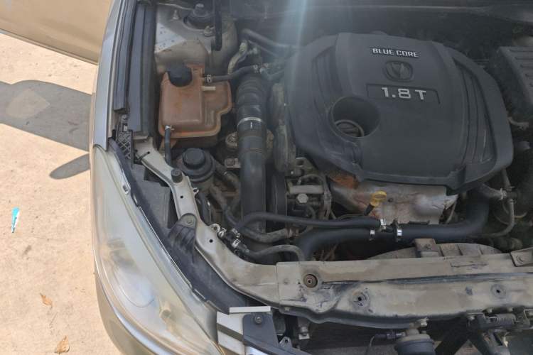 Used CHANGAN Raeton 2013 1.8T Automatic Prestige Model China IV Standard Engine Bay Right