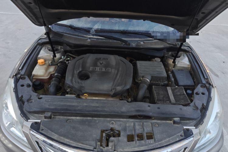 Used CHANGAN Raeton 2013 1.8T Automatic Elite Model China IV Standard Engine Bay