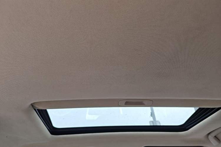 Used CHANGAN Raeton 2013 1.8T Automatic Prestige Model China IV Standard Headliner
