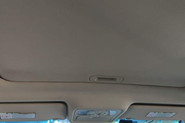 Used CHANGAN Raeton 2013 2.0L Automatic Luxury Version China V Standard Headliner