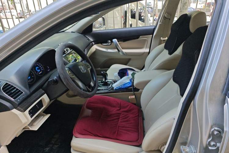 Used CHANGAN Raeton 2013 2.0L Automatic Luxury Version China V Standard Left Front Seat