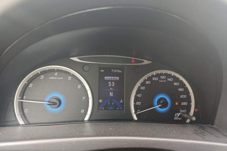 Used CHANGAN Raeton 2013 1.8T Automatic Prestige Model China IV Standard Odometer Close Up