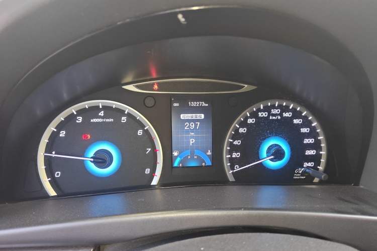 Used CHANGAN Raeton 2013 1.8T Automatic Elite Model China IV Standard Odometer Close Up
