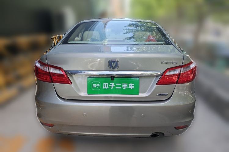 Used CHANGAN Raeton 2013 2.0L Automatic Luxury Version China V Standard Rear
