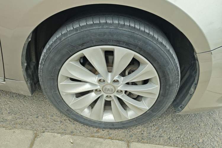 Used CHANGAN Raeton 2013 1.8T Automatic Prestige Model China IV Standard Right Front Wheel Hub