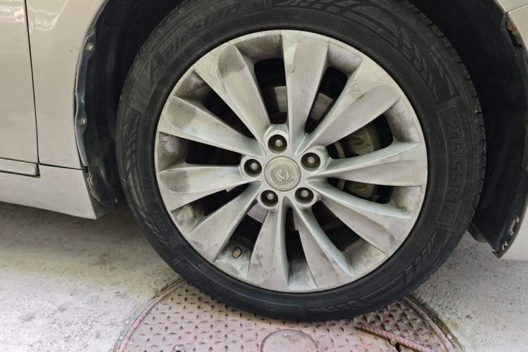 Used CHANGAN Raeton 2013 2.0L Automatic Luxury Version China V Standard Right Front Wheel Hub