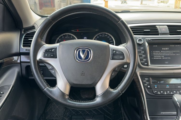 Used CHANGAN Raeton 2013 1.8T Automatic Flagship Model China IV Standard Steering Wheel