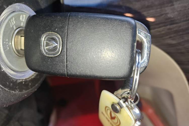 Used CHANGAN Raeton 2013 1.8T Automatic Elite Model China IV Standard Vehicle Key