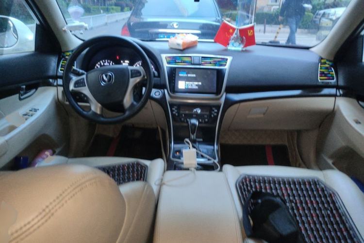 Used CHANGAN Raeton 2013 1.8T Automatic Prestige Model China IV Standard Center Console