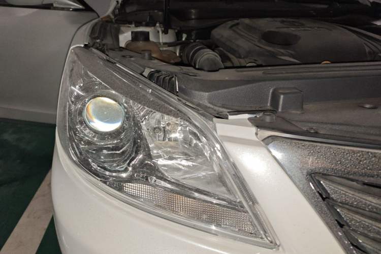 Used CHANGAN Raeton 2013 1.8T Automatic Elite Model China IV Standard Engine Bay Right