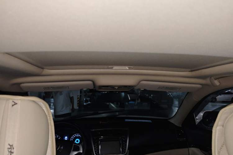 Used CHANGAN Raeton 2013 1.8T Automatic Elite Model China IV Standard Headliner