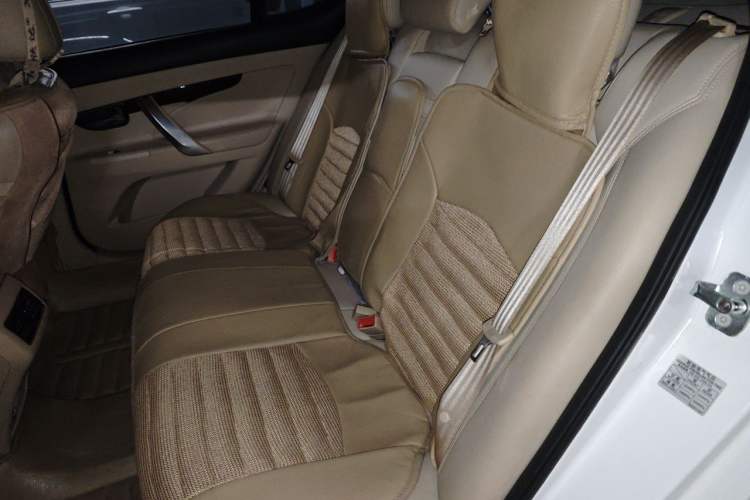 Used CHANGAN Raeton 2013 1.8T Automatic Elite Model China IV Standard Left Rear Seat