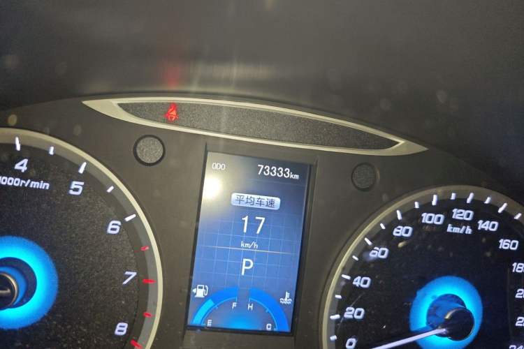 Used CHANGAN Raeton 2013 1.8T Automatic Elite Model China IV Standard Odometer Close Up
