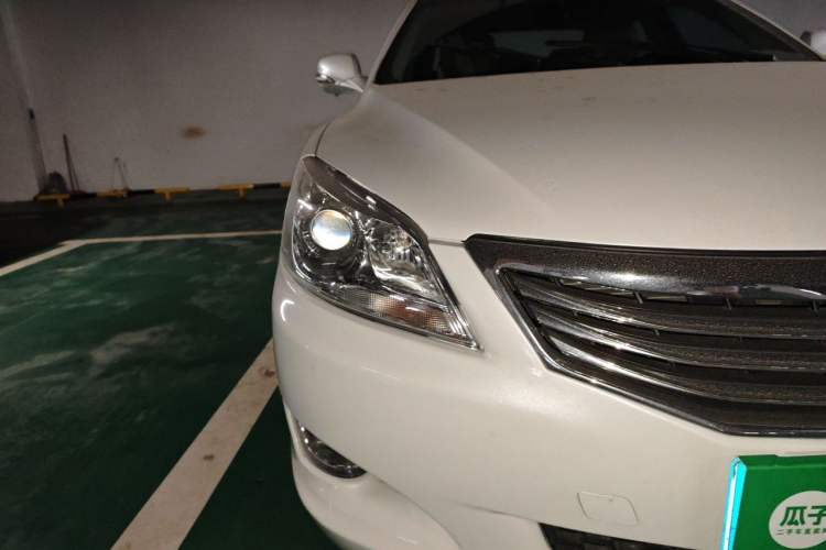 Used CHANGAN Raeton 2013 1.8T Automatic Elite Model China IV Standard Right Front Headlight