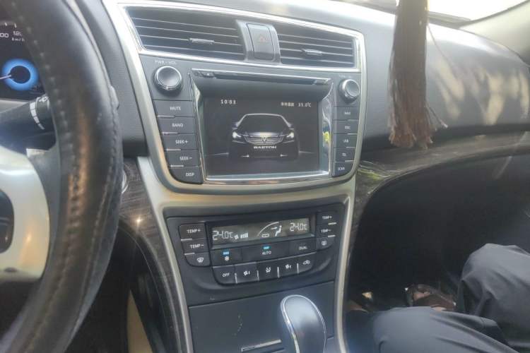 Used CHANGAN Raeton 2014 1.8T Automatic Prestige Anniversary Edition China IV Standard Audio And AC Panel