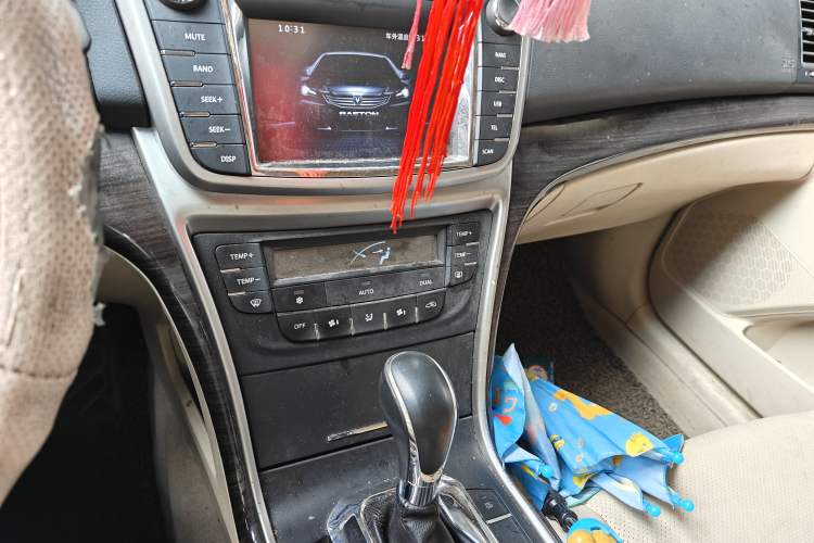 Used CHANGAN Raeton 2014 1.8T Automatic Elite Anniversary Edition China IV Standard Audio And AC Panel
