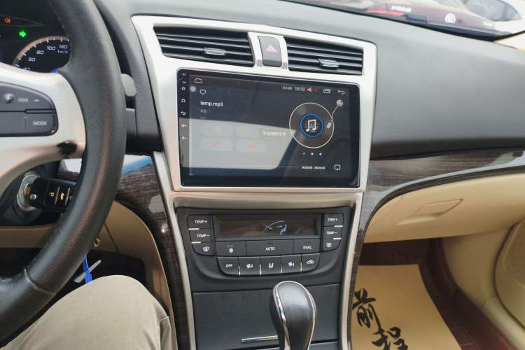 Used CHANGAN Raeton 2014 1.8T Automatic Elite Anniversary Edition China IV Standard Audio And AC Panel