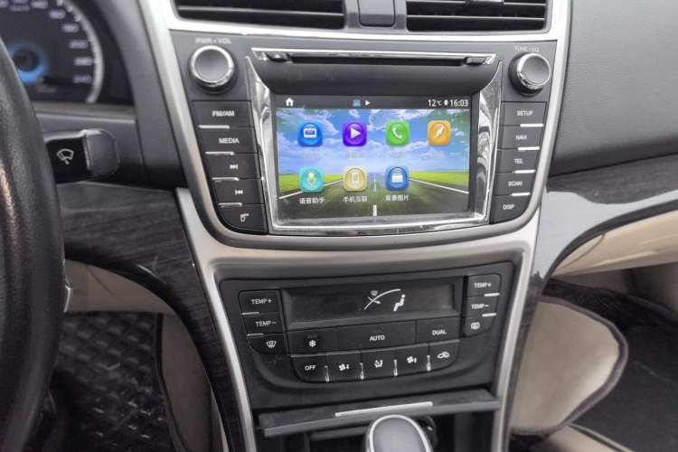 Used CHANGAN Raeton 2014 1.8T Automatic Elite Anniversary Edition China IV Standard Audio And AC Panel