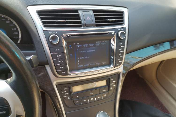 Used CHANGAN Raeton 2014 1.8T Automatic Elite Anniversary Edition China IV Standard Audio And AC Panel