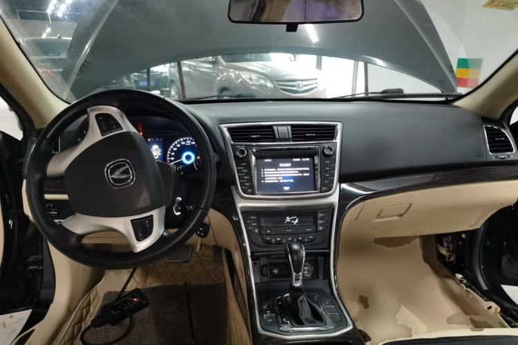 Used CHANGAN Raeton 2014 1.8T Automatic Elite Anniversary Edition China IV Standard Center Console
