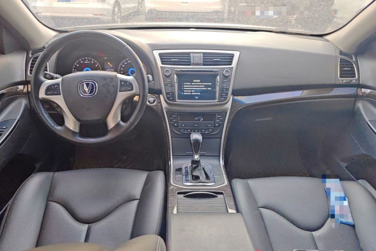 Used CHANGAN Raeton 2014 1.8T Automatic Prestige Anniversary Edition China V Standard Center Console