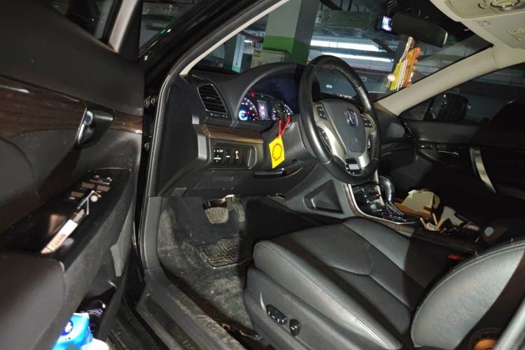 Used CHANGAN Raeton 2014 1.8T Automatic Prestige Anniversary Edition China IV Standard Driver Seat