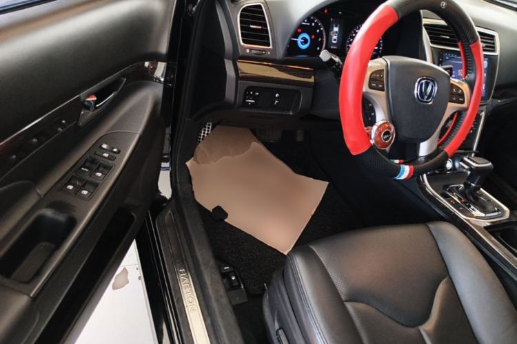 Used CHANGAN Raeton 2014 1.8T Automatic Prestige Anniversary Edition China V Standard Driver Seat