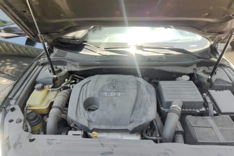 Used CHANGAN Raeton 2014 1.8T Automatic Prestige Anniversary Edition China IV Standard Engine Bay