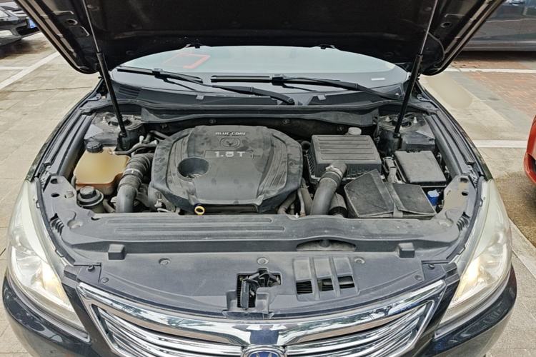 Used CHANGAN Raeton 2014 1.8T Automatic Elite Anniversary Edition China IV Standard Engine Bay