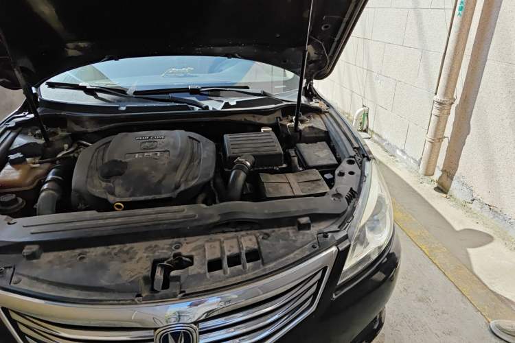 Used CHANGAN Raeton 2014 1.8T Automatic Elite Anniversary Edition China IV Standard Engine Bay Left