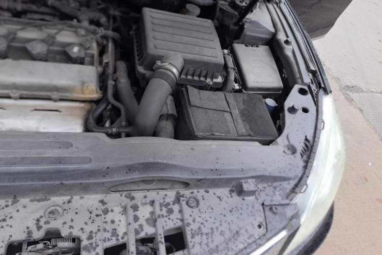 Used CHANGAN Raeton 2014 1.8T Automatic Elite Anniversary Edition China IV Standard Engine Bay Left