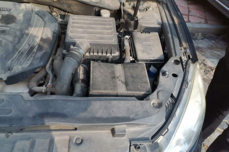 Used CHANGAN Raeton 2014 1.8T Automatic Elite Anniversary Edition China IV Standard Engine Bay Left