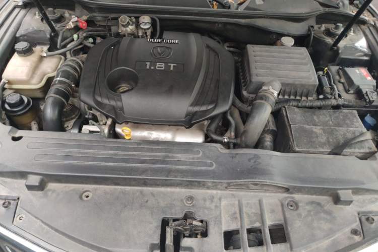 Used CHANGAN Raeton 2014 1.8T Automatic Prestige Anniversary Edition China IV Standard Engine Bay