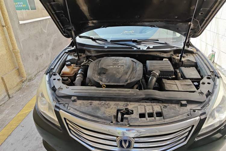 Used CHANGAN Raeton 2014 1.8T Automatic Elite Anniversary Edition China IV Standard Engine Bay Right