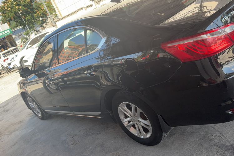 Used CHANGAN Raeton 2014 1.8T Automatic Elite Anniversary Edition China IV Standard Exterior 5