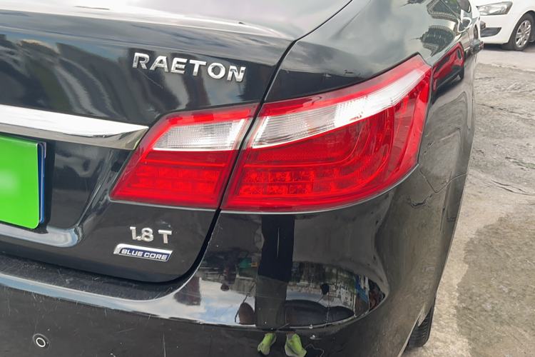Used CHANGAN Raeton 2014 1.8T Automatic Prestige Anniversary Edition China V Standard Exterior 6