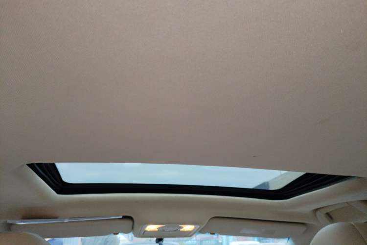 Used CHANGAN Raeton 2014 1.8T Automatic Elite Anniversary Edition China IV Standard Headliner