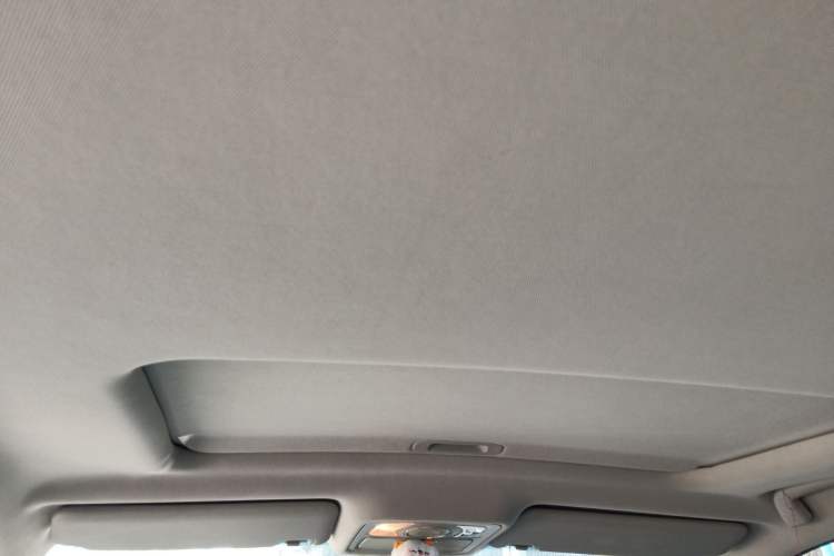 Used CHANGAN Raeton 2014 1.8T Automatic Prestige Anniversary Edition China IV Standard Headliner