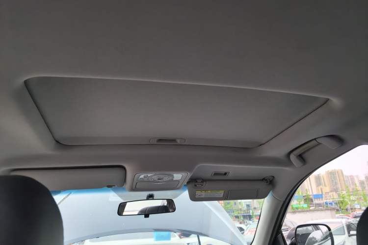 Used CHANGAN Raeton 2014 1.8T Automatic Prestige Anniversary Edition China IV Standard Headliner