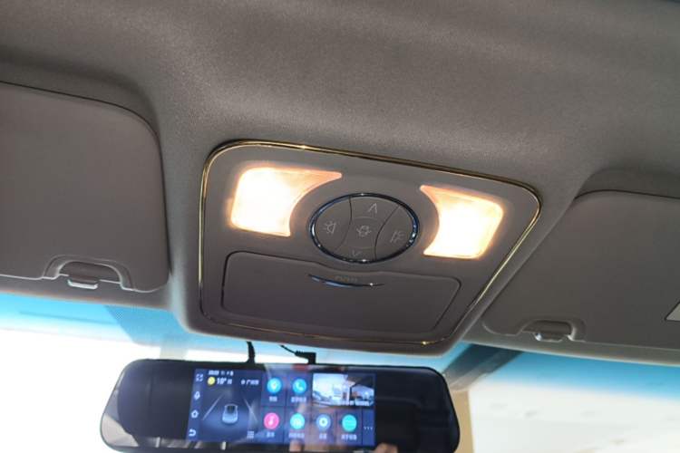 Used CHANGAN Raeton 2014 1.8T Automatic Prestige Anniversary Edition China V Standard Headliner
