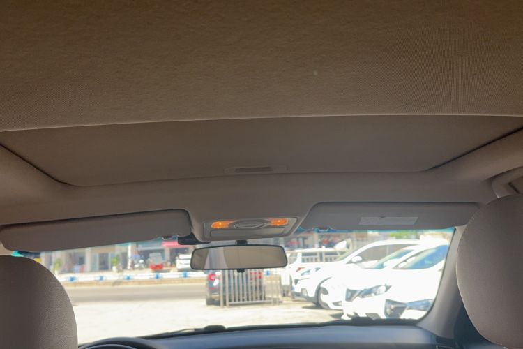 Used CHANGAN Raeton 2014 1.8T Automatic Elite Anniversary Edition China IV Standard Interior 4