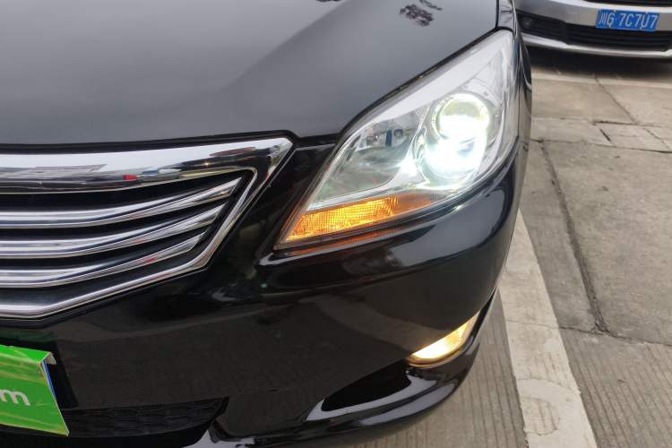 Used CHANGAN Raeton 2014 1.8T Automatic Elite Anniversary Edition China IV Standard Left Front Headlight