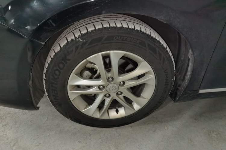 Used CHANGAN Raeton 2014 1.8T Automatic Elite Anniversary Edition China IV Standard Left Front Wheel Hub